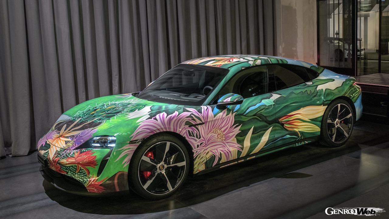 ポルシェ タイカン アートカー 夜の女王 アーティストを支援するチャリティオークションにおいて万ドルで落札 動画 Genroq Web 自動車情報サイト 新車 中古車 Carview