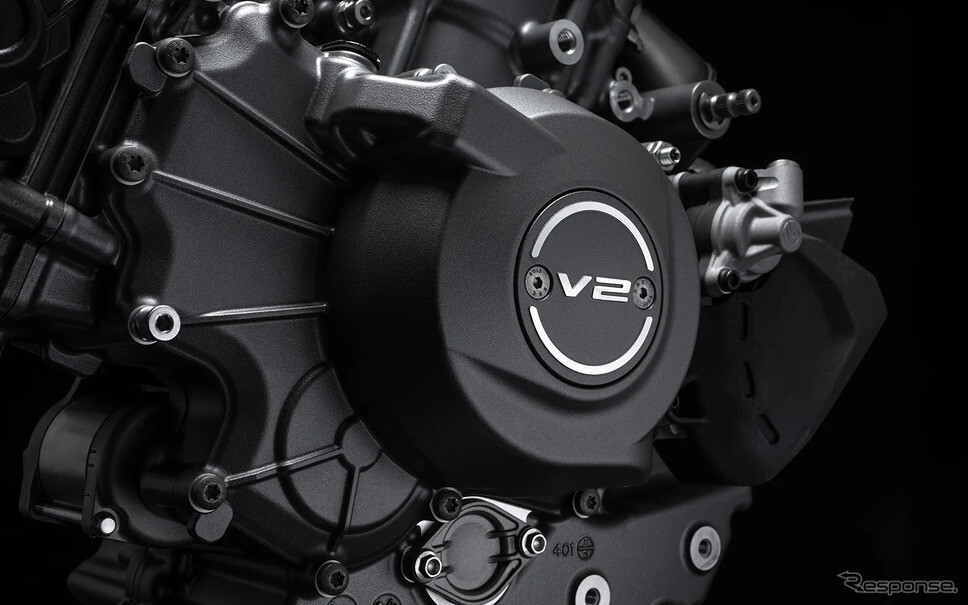 ドゥカティ初のミドル専用設計エンジン「V2」が日本上陸！ 新型『パニガーレV2』から新章が始まる