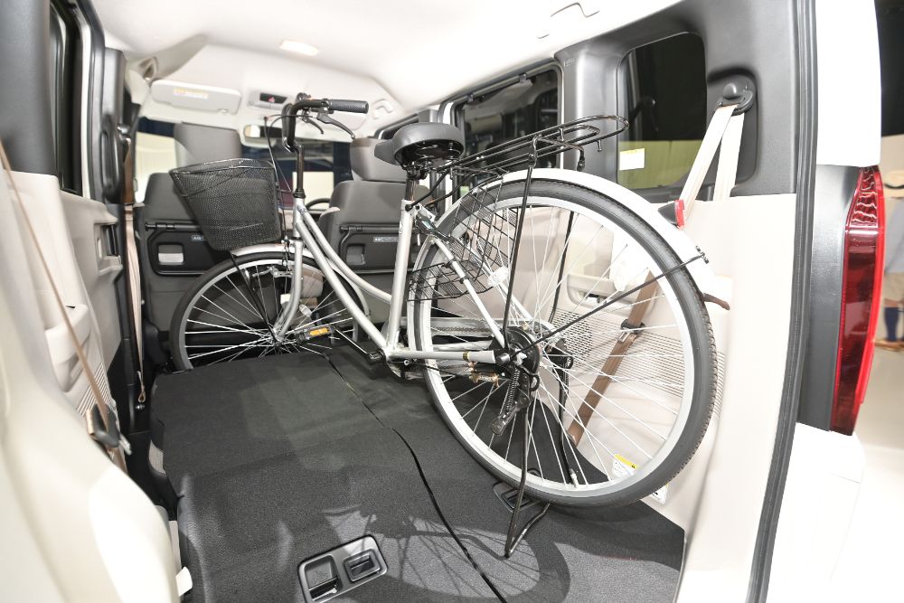 自転車パーツまとめボックス (注:説明文をお読みください) ZX225USR(LC)K-7｜解体仕様機｜解体｜業種から探す｜商品情報