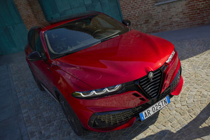 【速報】新型アルファ・ロメオ「トナーレ」発表！ 33ストラダーレに着想を得た新デザインと、より洗練された走りでスポーティネスを深化