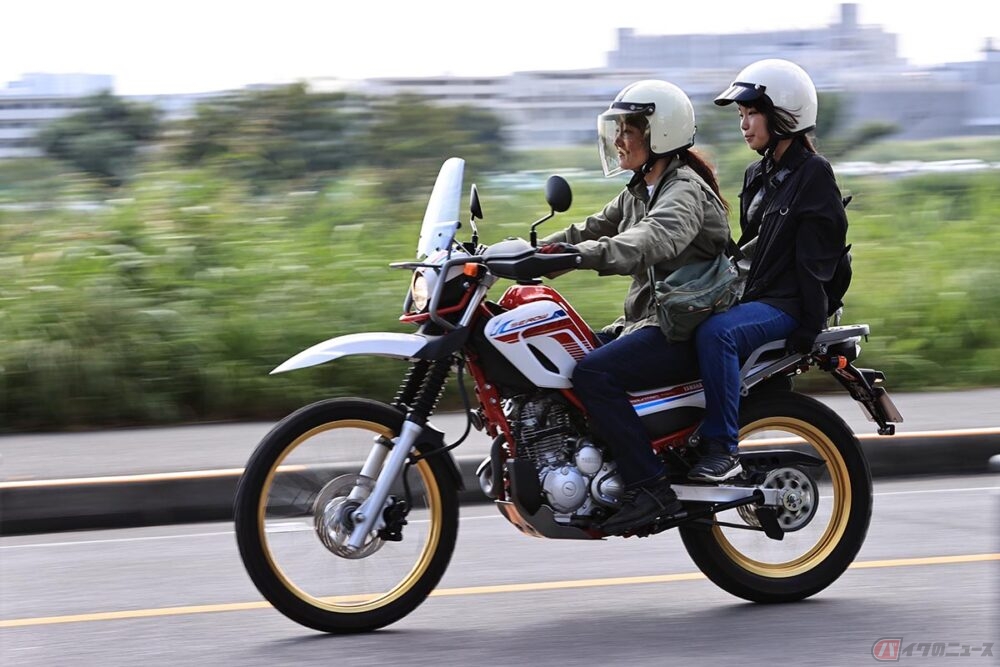 アウトドア好きママライダーが ヤマハのツーリングセローファイナルエディションをタンデムチェック 娘の感想も聞いてみました バイクのニュース の写真 自動車情報サイト 新車 中古車 Carview
