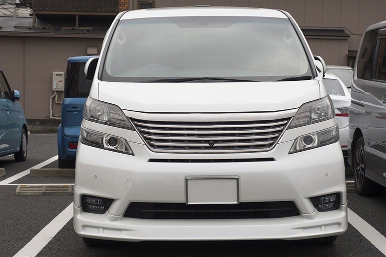 「車検対応品」でも違反になる可能性あり！ カーフィルムで気をつけたい“透過率”の基準とメリット＆デメリットまとめ