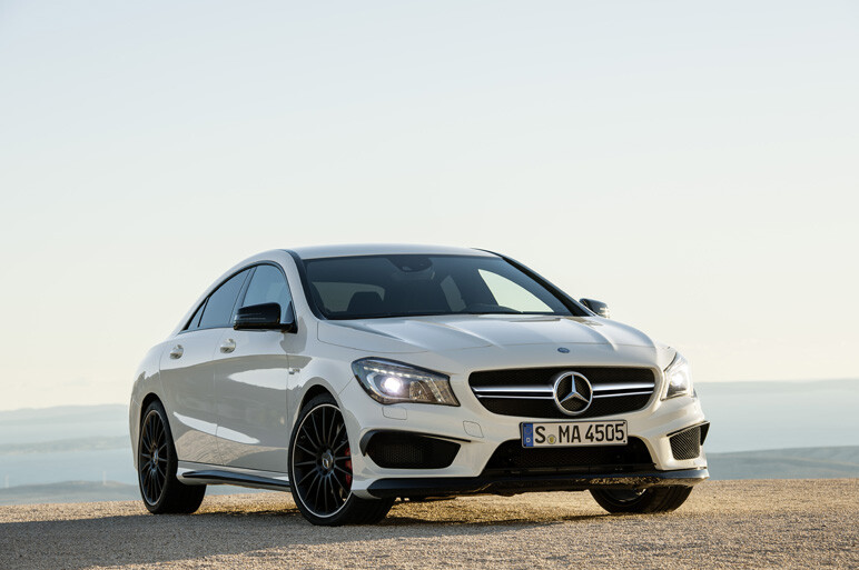 CLA 45AMG発表。プロト仕様テストもギリダシ
