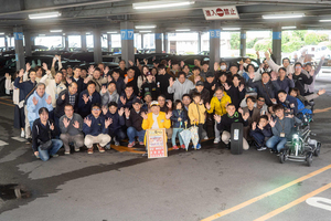 スーパーオートバックスかしわ沼南に90台のEVとオーナーが集合してゆる～く懇親！　「EV MEET 2025 AUTUMN」を開催