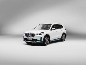 BMWジャパン、SUV「X1」とEV「iX1」の追加モデルを発売