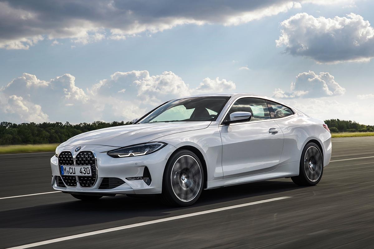 Bmw ４シリーズクーペ新型モデル登場 大型キドニーグリルを採用した新世代デザインが特徴 Web Cartop 自動車情報サイト 新車 中古車 Carview