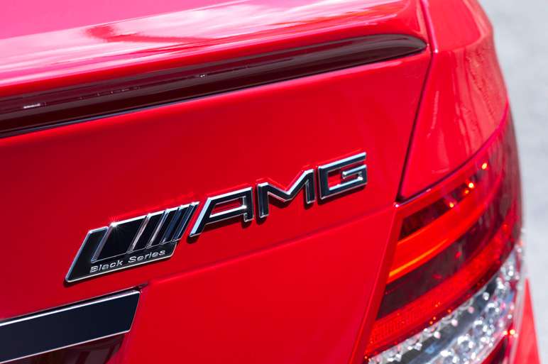 C63にブラックシリーズ AMG頂点モデルが登場