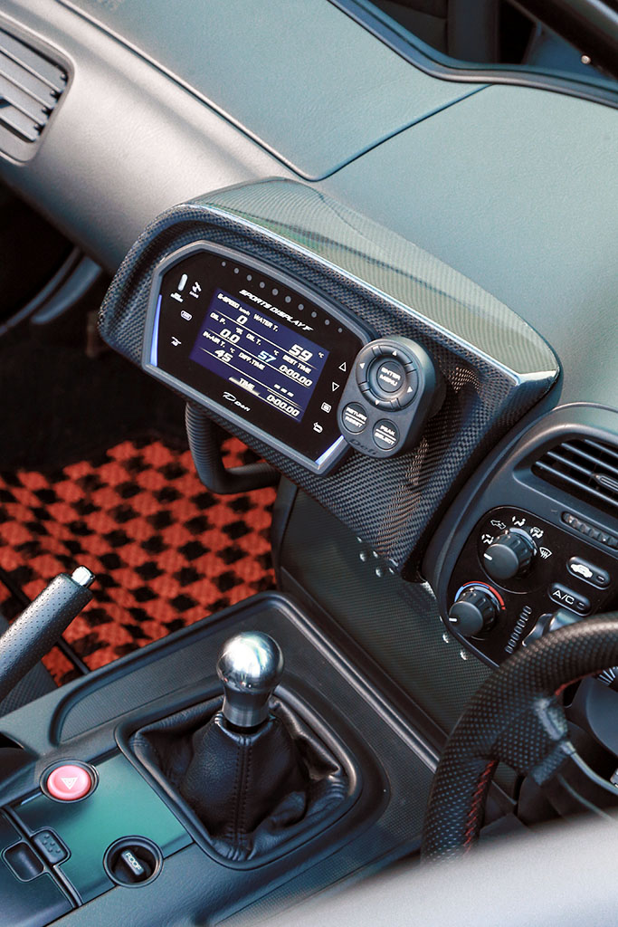 S00本来の美しさを徹底追求 サーキット走行にも効く高機能パーツ群に注目 Web Option 自動車情報サイト 新車 中古車 Carview