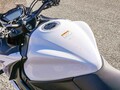 『GSX-S1000F』の燃費や足つき性は？ おすすめポイントや人気の装備、価格やスペックを解説します【スズキのバイク！の新車図鑑▶大型バイク編／SUZUKI GSX-S1000F（2020）】