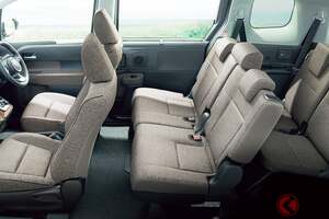 トヨタ新「小型“4WD”ミニバン」がスゴい！ 高性能な両側パワースライドドア×専用デザインが魅力！ 7人乗れて燃費もサイコーな「シエンタ」最高級モデルとは！