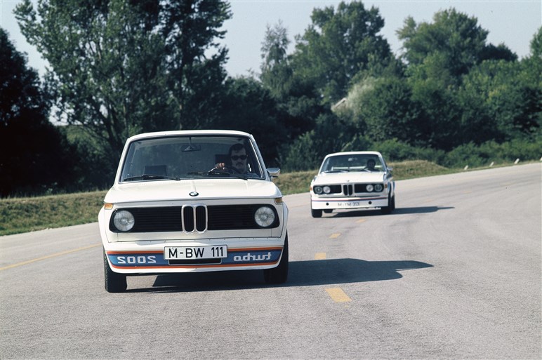 「マルニターボ」を現代の解釈でアップデート。BMW「2002オマージュ」初公開