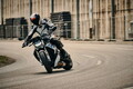 エンジンだけで5kg軽量化、BMW新型「S1000R」登場！ 日本語対応ディスプレイも採用