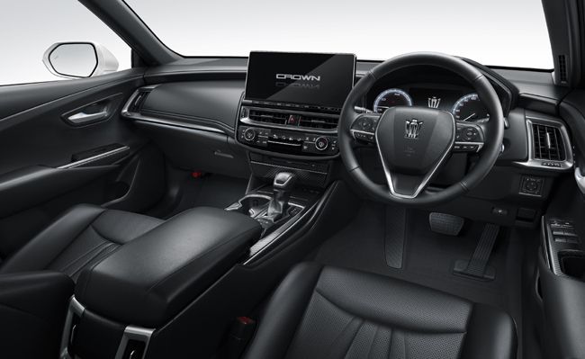 トヨタ クラウンがマイナーチェンジ 内外装の質感向上や Toyota Safety Sense のバージョンアップを実施 カー アンド ドライバー 自動車情報サイト 新車 中古車 Carview