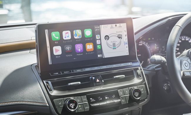 トヨタ クラウンがマイナーチェンジ 内外装の質感向上や Toyota Safety Sense のバージョンアップを実施 カー アンド ドライバー 自動車情報サイト 新車 中古車 Carview