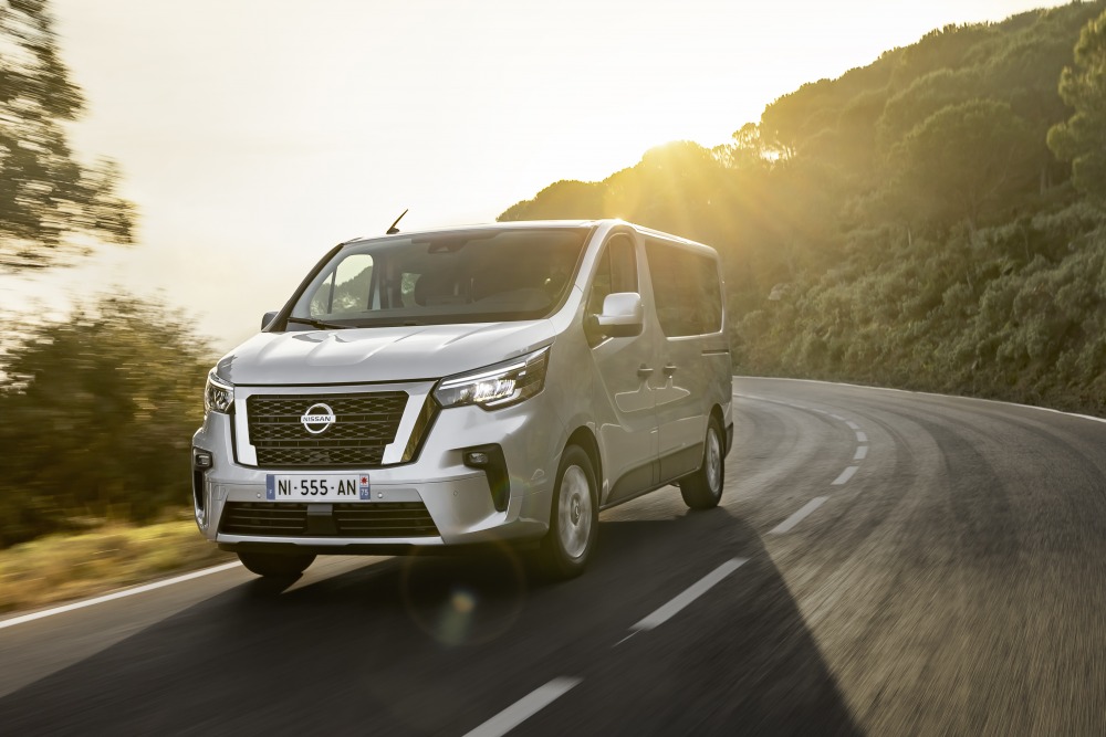 高級感ある商用バン 新型日産nv300コンビ 欧州発表 運転支援システム強化 Autocar Japan 自動車情報サイト 新車 中古車 Carview
