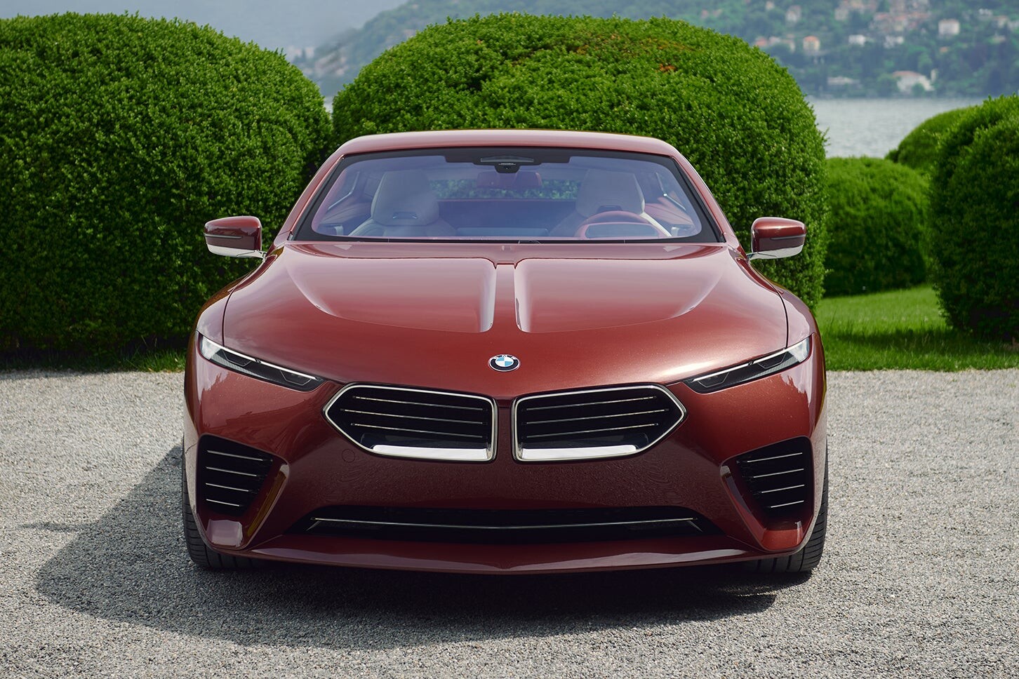 BMWの新型はV8エンジン搭載で限定70台！ 「BMWコンセプト・スピードトップ」がイタリアで初公開【新車ニュース】