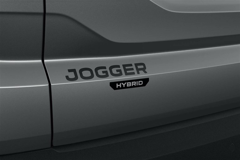 【あなたの知らないダチアの世界】実は結構カッコいい。2代目へ進化するミニバン「ジョガー」ってどんな車？