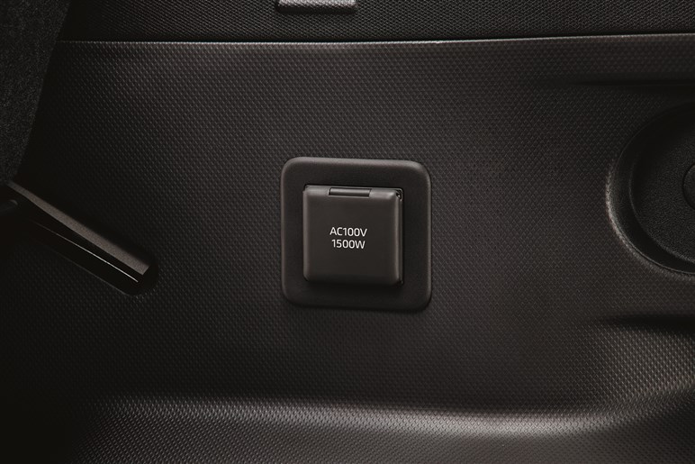 【正しい新車の買い方】値引き交渉のやり過ぎは禁物。好条件でお気に入りのクルマを購入する方法とは？