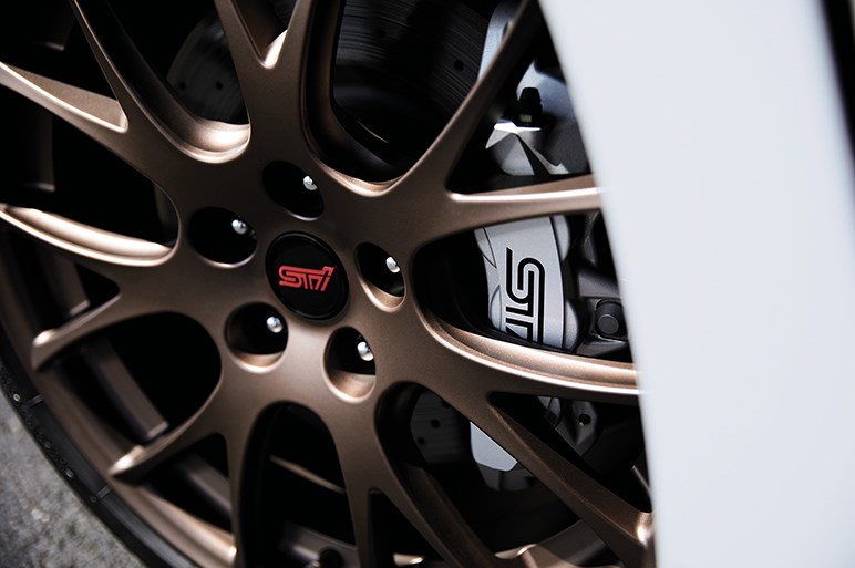 スバル、LAショーでWRXシリーズの限定車を公開。WRX STIは310馬力の2.5Lボクサーターボを搭載
