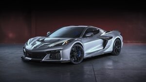 0-100km/hを2秒未満で加速！1,250PS、1,320Nm、4WDを得た「コルベット ZR1X」はハイパーカーの脅威となる！