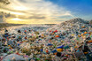 2050年「海洋ゴミ>魚」!!? クルマの責任はイカほど!? プラスチックごみ問題を考える