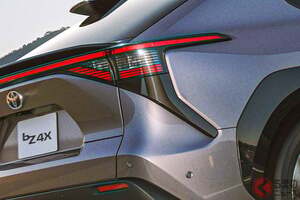 3年ぶり大刷新！ トヨタ“新型”「“5人乗り”SUV」発表！ 340馬力超え高性能「4WDモデル」もイイ！ 70万円も安くなった「ビーズィーフォーエックス」が販売店でも話題に