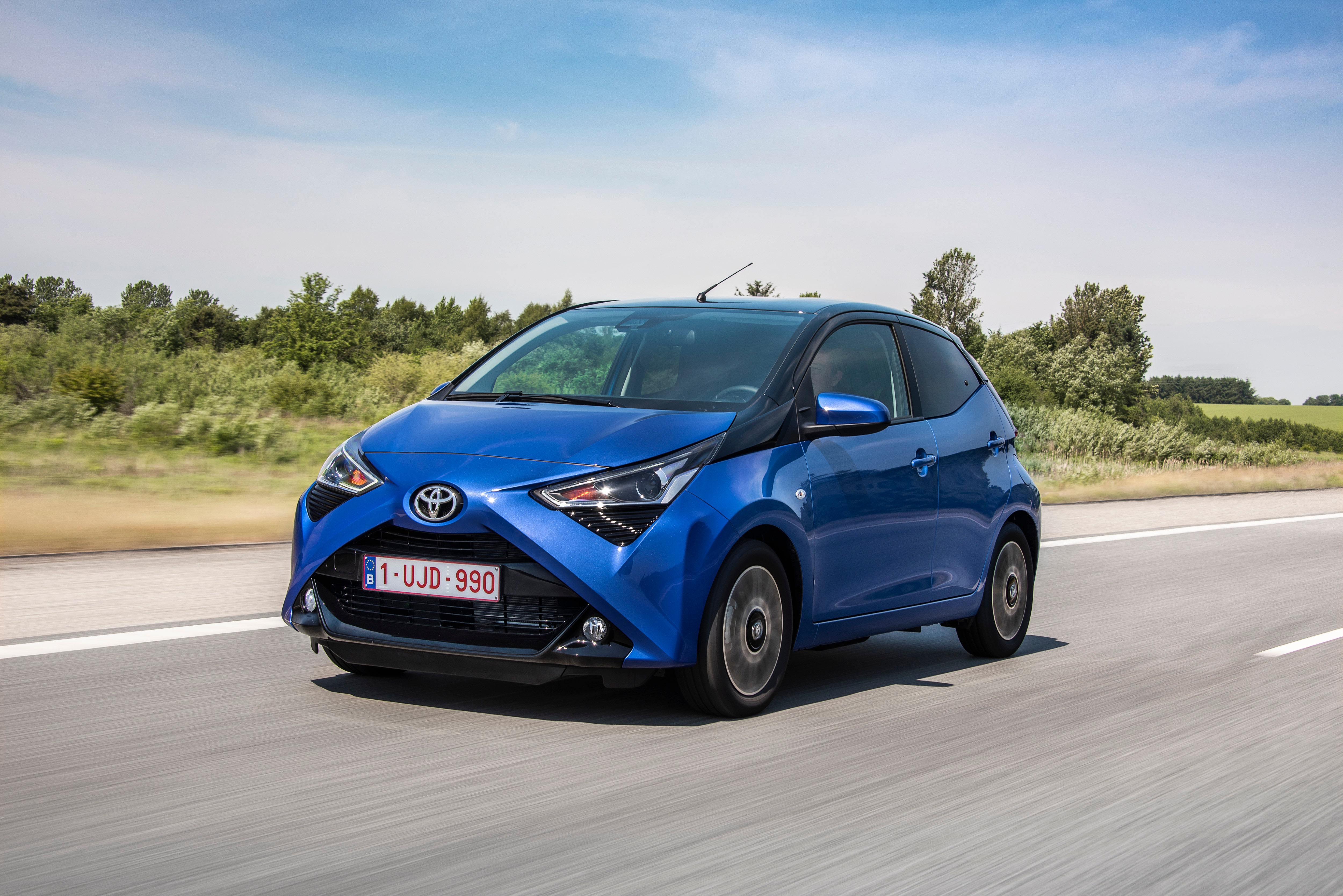 Xプロローグとはなにか トヨタの謎の新型車 まもなく登場へ Gq Japan 自動車情報サイト 新車 中古車 Carview