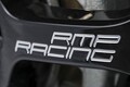 黒い足元は渋い!! 　『ミニバンでスポーティ』な装いを作り出す｜RMPレーシング・R07 & R25