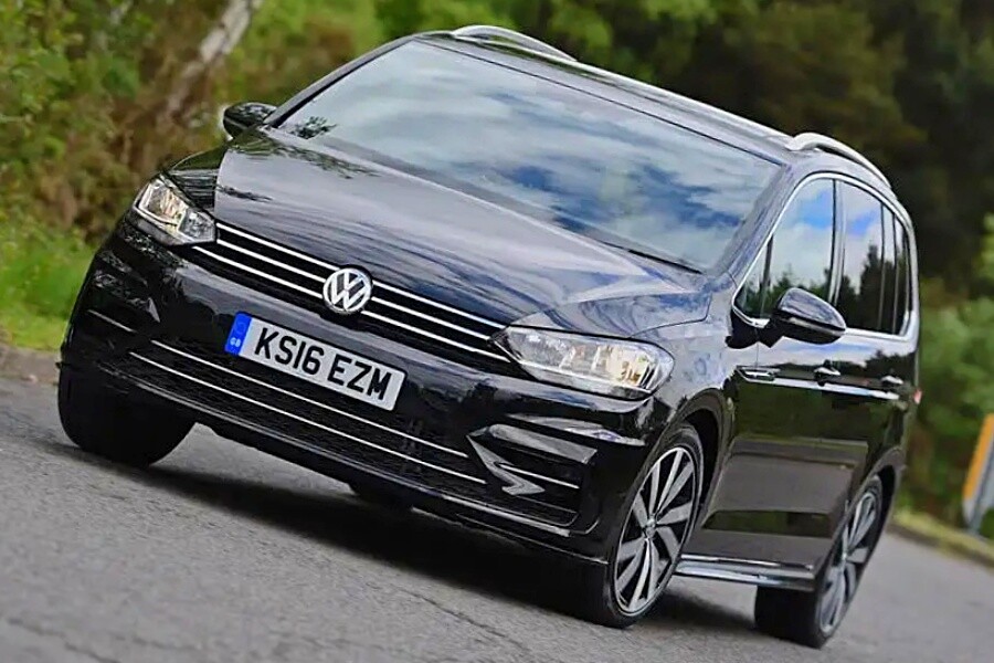 かなり使える！「自在な7シーター」　フォルクスワーゲン・ゴルフトゥーラン　英国版中古車ガイド　