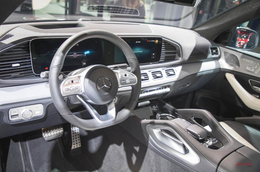 新型メルセデス ベンツgleクーペ 実車 内装を撮影 Gle 400dクーペ フランクフルト ショー Autocar Japan 自動車情報サイト 新車 中古車 Carview