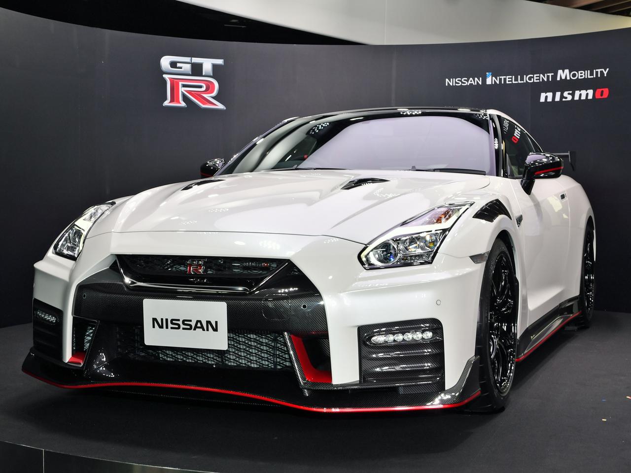 19 新車プレイバック 8 日産 Gt Rニスモ 年モデルはさらなる軽量化と空力性能向上を果たした Webモーターマガジン 自動車情報サイト 新車 中古車 Carview