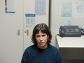 『入国審査』で審査されるのは人間性？──監督の実体験から生まれた緊張感抜群の密室スリラー