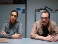 『入国審査』で審査されるのは人間性？──監督の実体験から生まれた緊張感抜群の密室スリラー