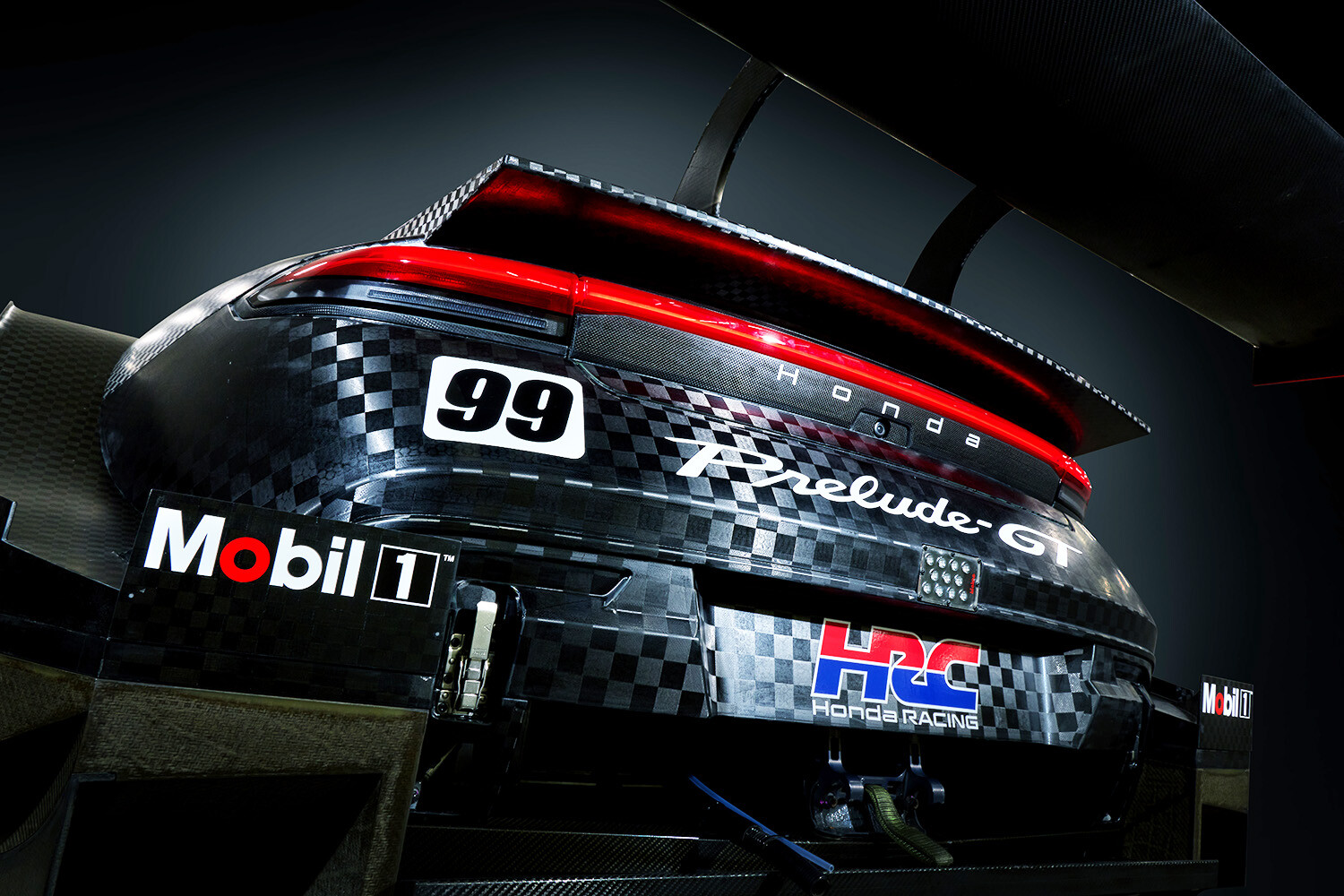 シビックタイプＲからプレリュードにバトンタッチ！　2026年よりGT500に投入されるホンダの新型車両「プレリュードGT」プロトタイプが豪雨のスポーツランドSUGOを疾駆