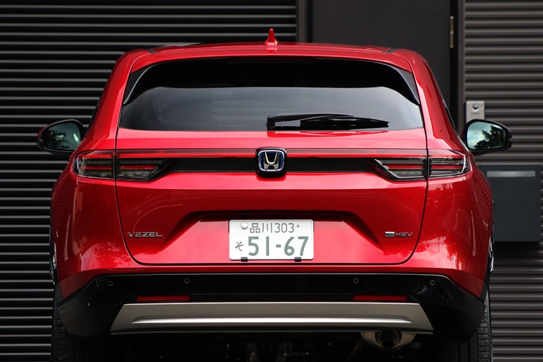 コンパクトSUV「ヴェゼル」の改良モデルは乗り心地も走りも「WR-V」と別モノ。納期も改善