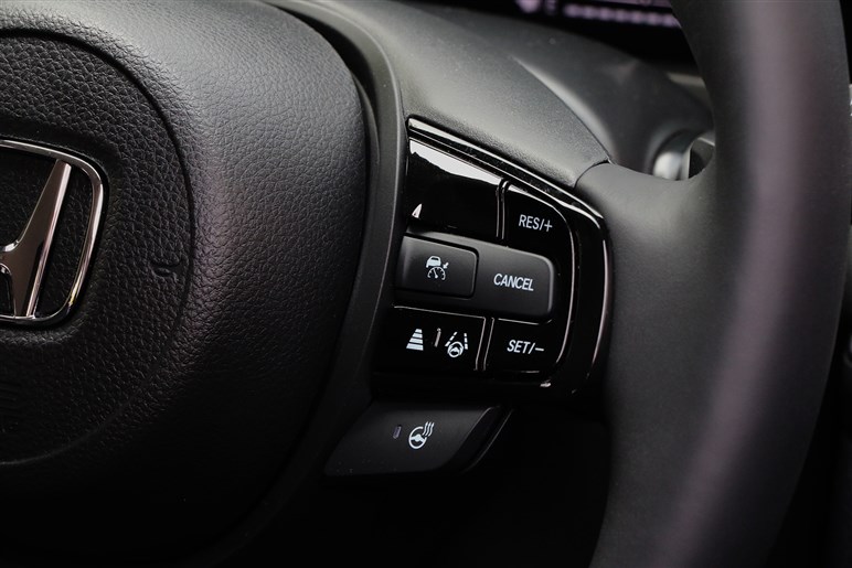 コンパクトSUV「ヴェゼル」の改良モデルは乗り心地も走りも「WR-V」と別モノ。納期も改善