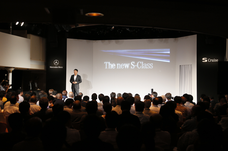 新型Sクラス、日本登場　次世代デザインに注目