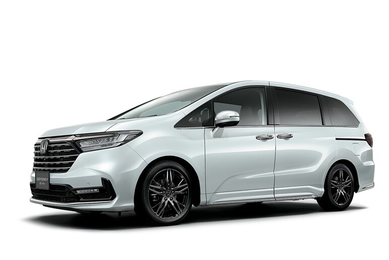 じわじわ人気のホンダ「オデッセイ」 強者アルファード／ヴェルファイアの独占市場でなぜ売れているのか？