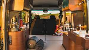 「この軽自動車…ちょっとズルい…」利便性と本格的な装備で大活躍。ガンメタ塗装が胸を打つ、最短1ヶ月納車は涙が出るほど嬉しい。