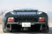 ジャガー XJ220は、最高速度220mphを目指した同社初のスーパーカー【スーパーカークロニクル・完全版／037】