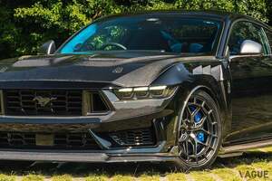 世界で最も売れているスポーツカーが“スーパーカー”超え!? フォード「マスタング・ダークホース」を799馬力に仕上げた「CS800DH」が英国で登場