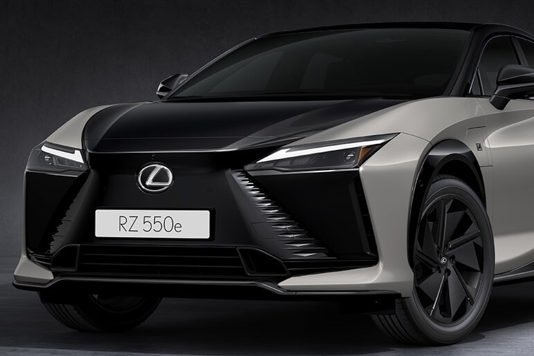 レクサス「RZ」改良。新開発バッテリーで航続距離20%向上…MT感覚で運転できる407PSの“Fスポーツ”も