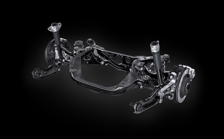 レクサス「RZ」改良。新開発バッテリーで航続距離20%向上…MT感覚で運転できる407PSの“Fスポーツ”も