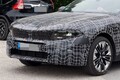 【大変身】“ノイエ・クラッセ顔”になる新型「5シリーズ」の姿が徐々に明らかに。リアはまさかの“アコード似”!?