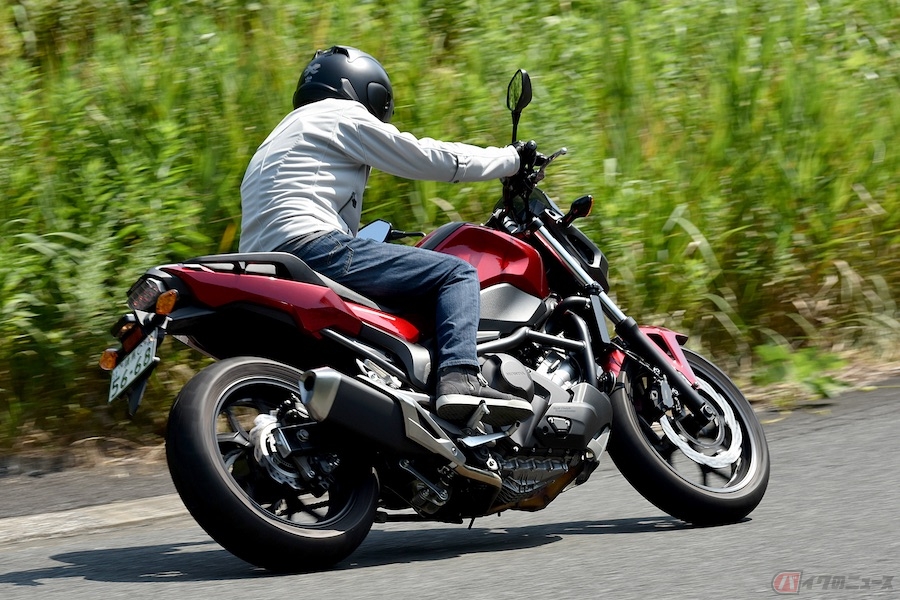 バイクのdct搭載モデルに初試乗 クルマとの違いなどは リターンライダー Kaneko S Eye バイクのニュース 自動車情報サイト 新車 中古車 Carview