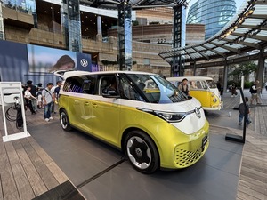 【大化けの予感】一般イベントで注目の高さを実感！フォルクスワーゲン・ID.バズはミニバンの枠を超え唯一無二の存在へ
