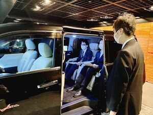 日産・ゼンリン・ソフトバンク・DNP・クワハラ、ハイヤー車内でweb会議　有償の実証実験開始