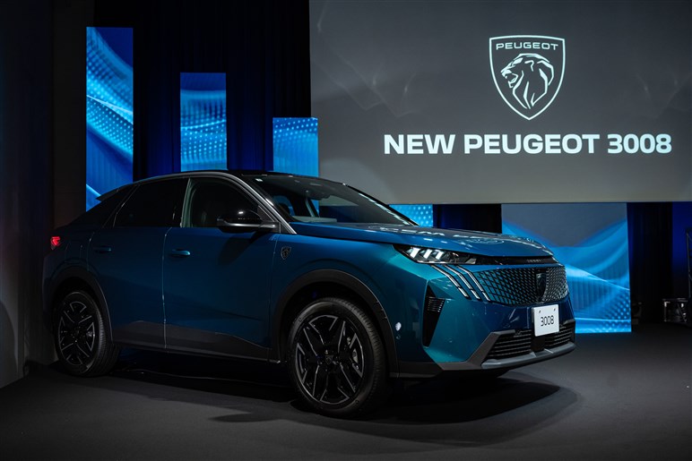 【新型プジョー3008】8年ぶりのフルモデルチェンジ。電動化とファストバック採用で次世代へ進化