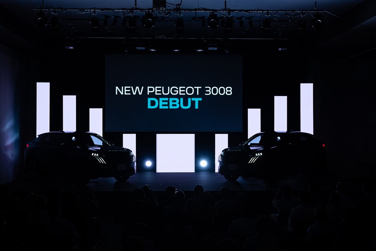 【新型プジョー3008】8年ぶりのフルモデルチェンジ。電動化とファストバック採用で次世代へ進化