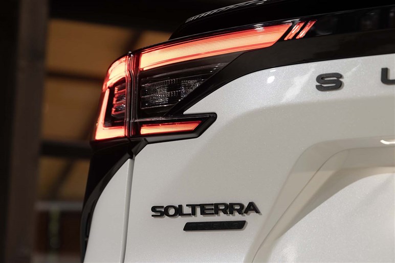 スバル新型EV「トレイルシーカー」登場 日本導入は2026年、価格は750万円前後か？